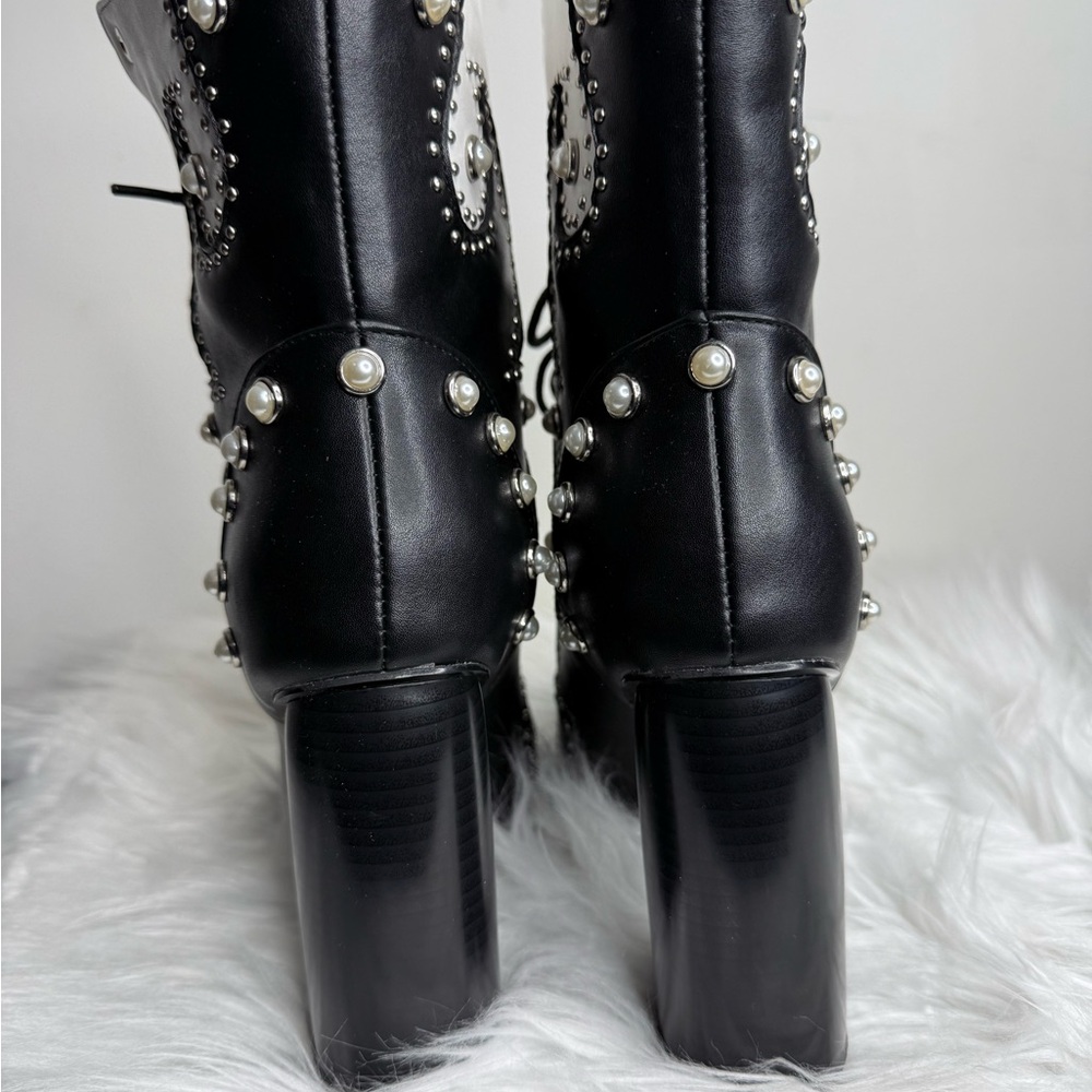 Chic Black and White Ankle Booties - Picture 11 of 11